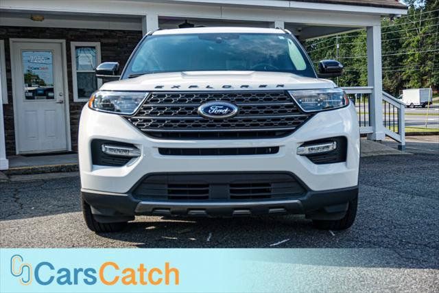 Used 2023 Ford Explorer XLT w/ Equipment Group 202A RWD image 8