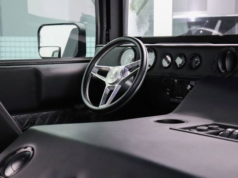 Used 1995 HUMMER H1 4-Door Wagon image 21