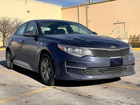 Used 2016 Kia Optima LX image 3