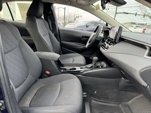 Used 2022 Toyota Corolla LE image 32