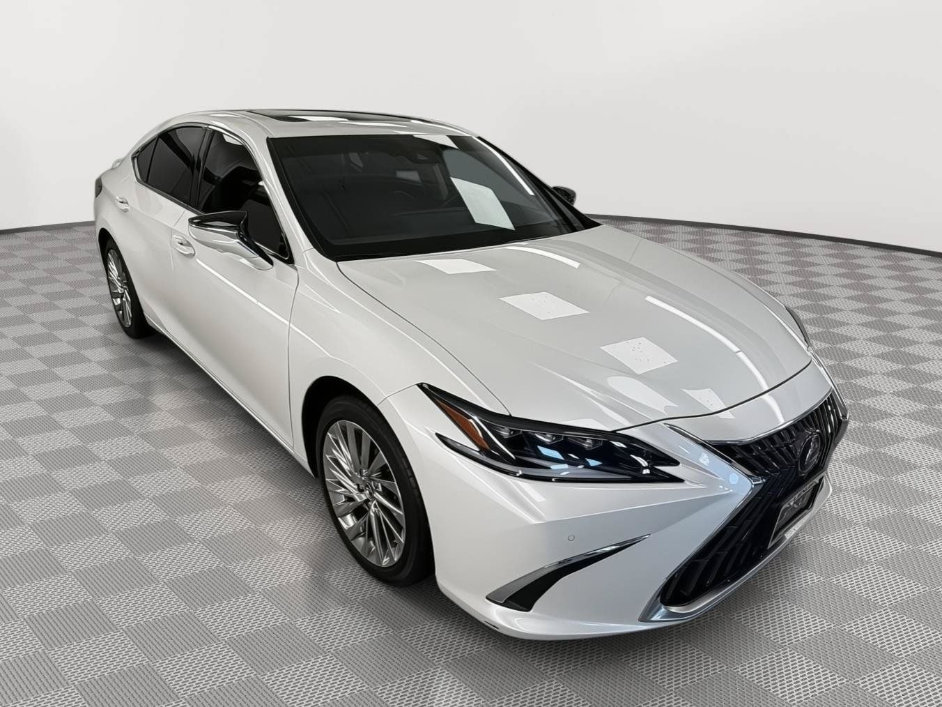 Certified 2023 Lexus ES 300h Ultra Luxury w/ Accessory Package (Z2) FWD image 1