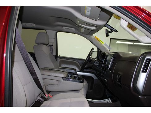 Used 2018 Chevrolet Silverado 1500 LT w/ All Star Edition image 25