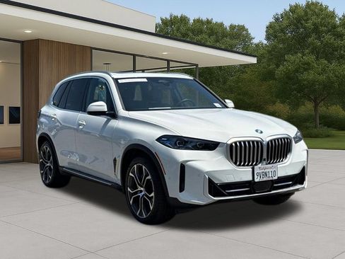 Used 2026 BMW X5 xDrive50e w/ Premium Package AWD/4WD image 6