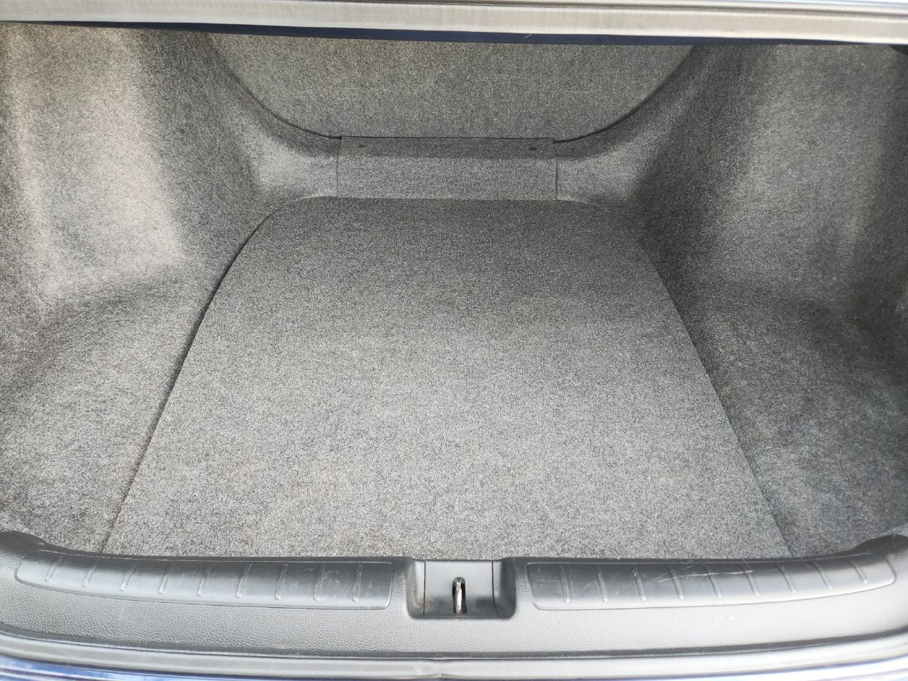 Used 2019 Honda Accord LX image 30