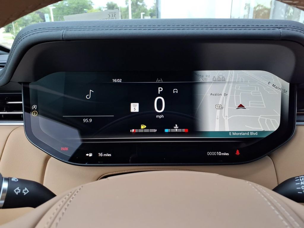 New 2026 Land Rover Range Rover SE AWD/4WD image 14