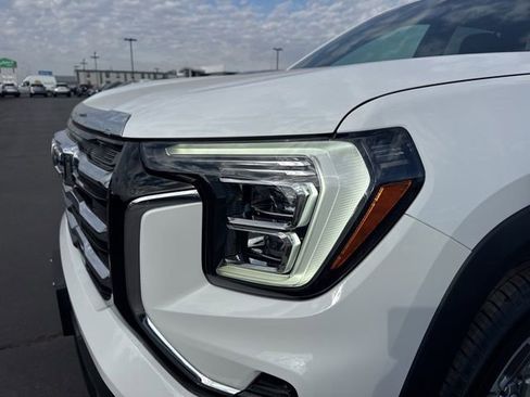 Used 2025 GMC Terrain Elevation image 20