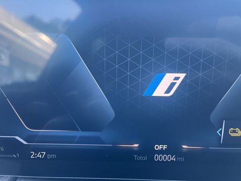 New 2026 BMW X5 xDrive50e w/ M Sport Package image 23