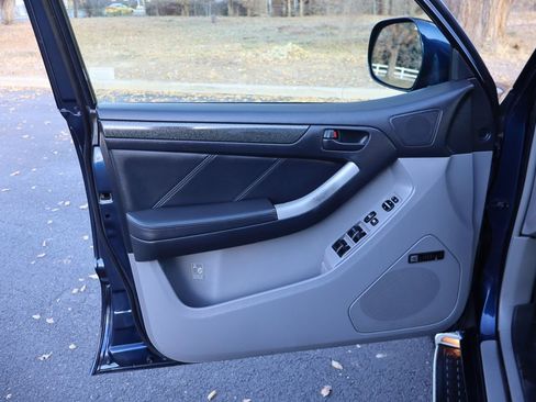 Used 2003 Toyota 4Runner Limited image 23