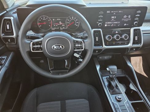 Used 2021 Kia Sorento LX FWD image 22