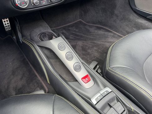 Used 2017 Ferrari 488 Spider RWD image 23