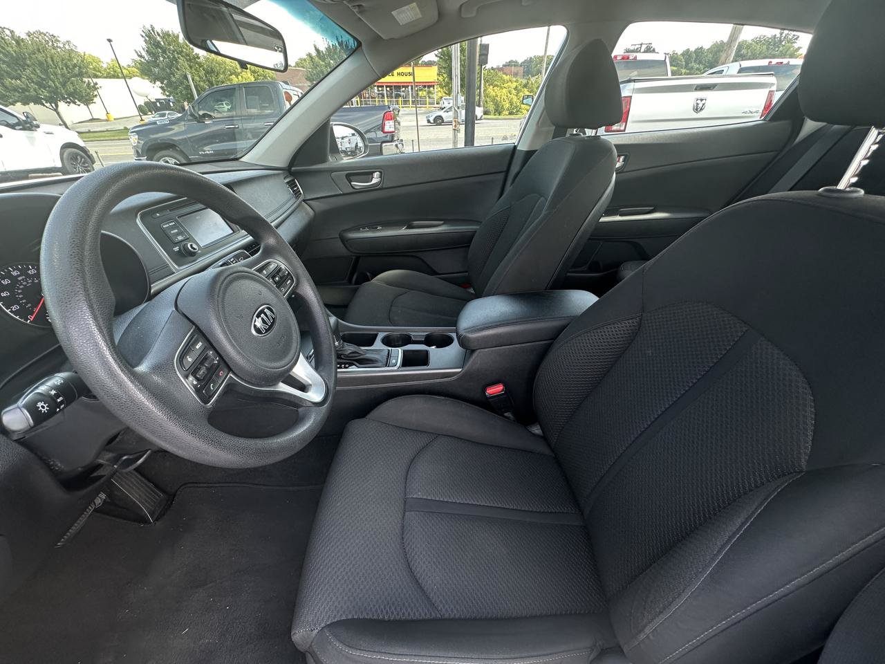 Used 2017 Kia Optima LX FWD image 11