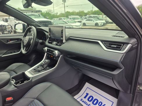 Used 2022 Toyota RAV4 XSE AWD/4WD image 37