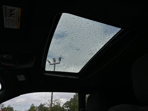 Used 2021 Dodge Challenger GT image 14