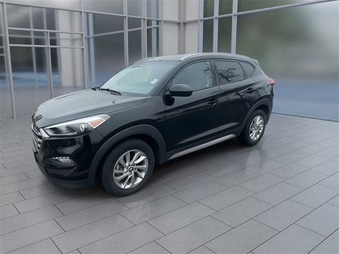 Used 2017 Hyundai Tucson SE image 5