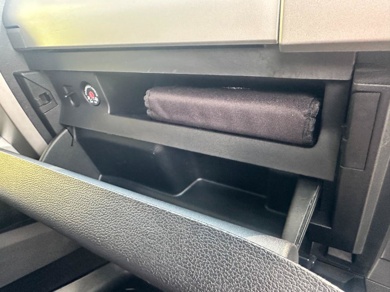 Used 2018 Ford F350 Lariat w/ Lariat Ultimate Package AWD/4WD image 28