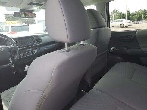 Certified 2023 Toyota Tacoma SR AWD/4WD image 14