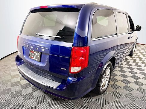Used 2014 Dodge Grand Caravan SXT FWD image 7