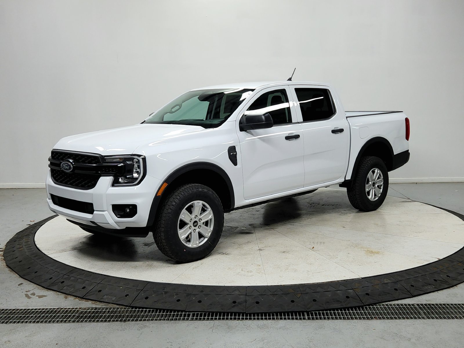 New 2026 Ford Ranger XL w/ Trailer Tow Package RWD image 4