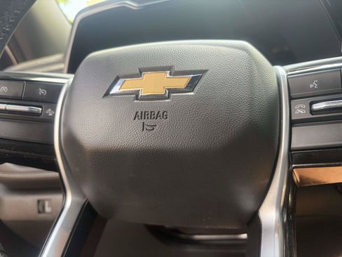 Used 2023 Chevrolet Colorado LT w/ LT Convenience Package AWD/4WD image 17