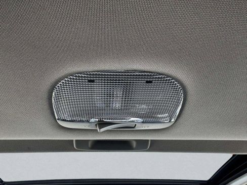 Used 2024 Subaru Crosstrek 2.0i Premium image 40