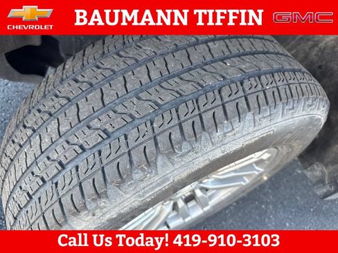 Used 2023 Chevrolet Colorado LT w/ LT Convenience Package II RWD image 27