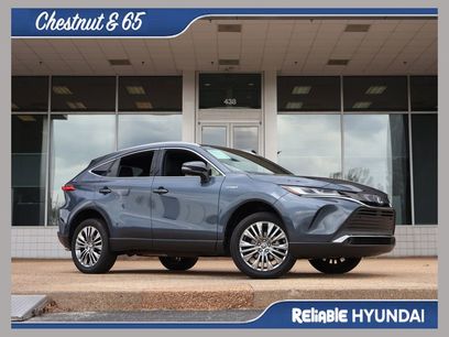 Used 2021 Toyota Venza XLE w/ Softex Package