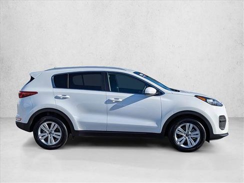 Used 2019 Kia Sportage LX w/ LX Popular Package image 4