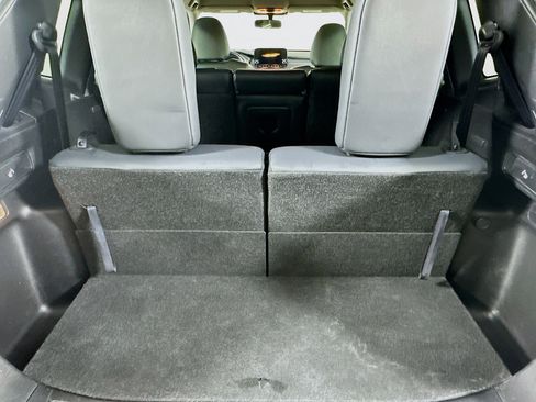 Used 2024 Mitsubishi Outlander SE image 28