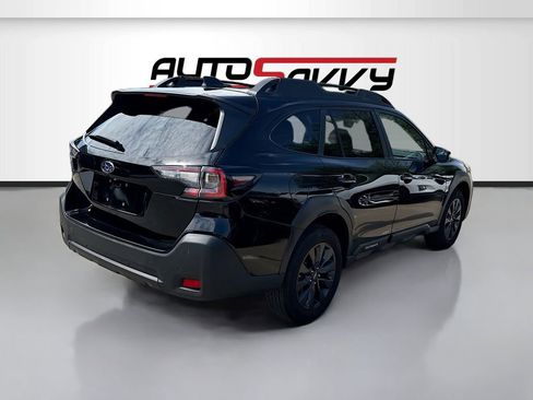 Used 2025 Subaru Outback Onyx Edition XT AWD/4WD image 7