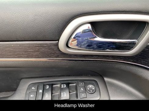 Used 2018 Jeep Grand Cherokee High Altitude AWD/4WD image 13