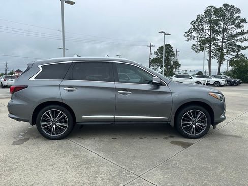 Used 2020 INFINITI QX60 Luxe w/ Sensory Package AWD/4WD image 4