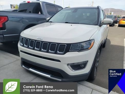 Used 2017 Jeep Compass Limited w/ Navigation Group AWD/4WD image 4