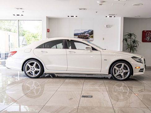 Used 2012 Mercedes-Benz CLS 550 4MATIC image 9