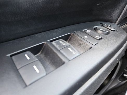 Used 2022 Honda CR-V Touring image 31