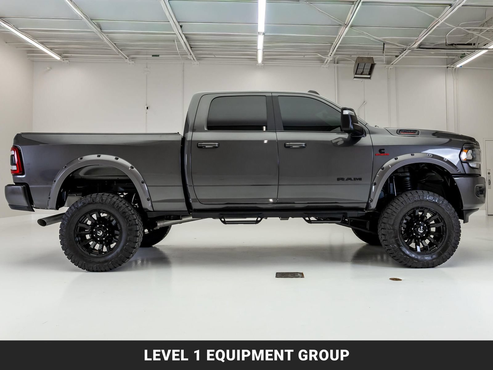Used 2024 RAM 2500 Lone Star w/ Night Edition AWD/4WD image 10