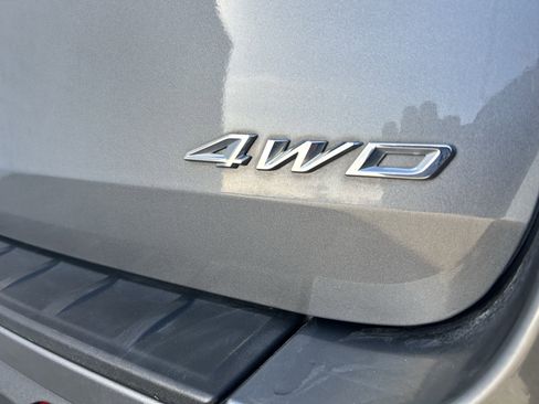 Used 2021 Ford Explorer XLT image 15