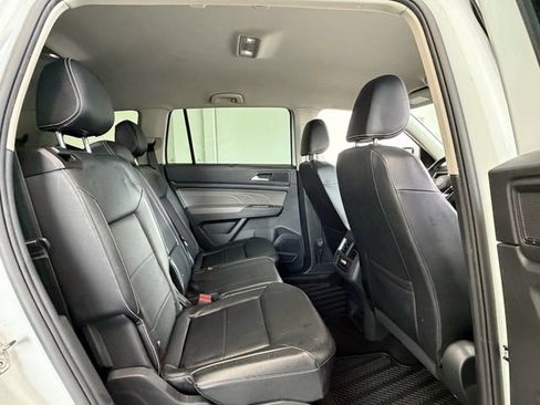 Used 2022 Volkswagen Atlas SE FWD image 12