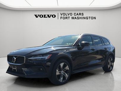 Certified 2025 Volvo V60 B5 Cross Country Plus