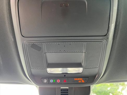 Used 2026 Chevrolet Traverse LT AWD/4WD image 25