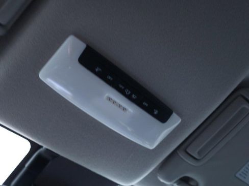 New 2025 Nissan Versa SV w/ Trunk Package image 16