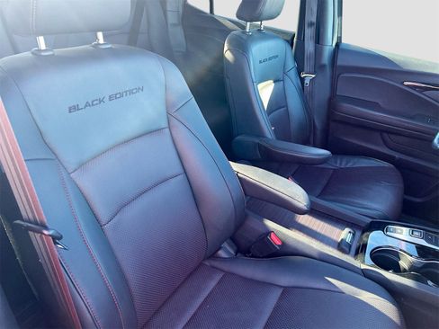 Used 2021 Honda Ridgeline Black Edition image 30