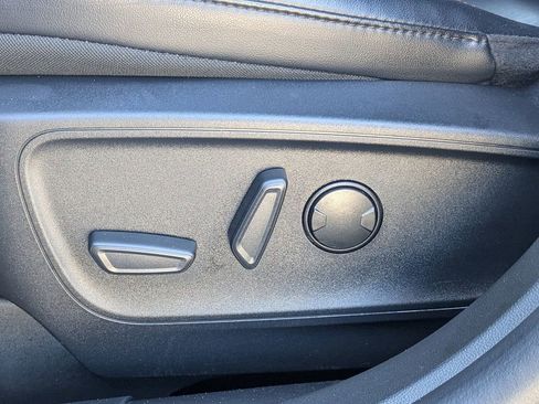 Used 2025 Ford Escape ST-Line image 18