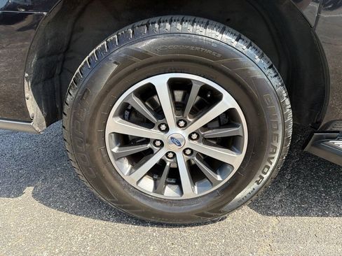 Used 2019 Ford Expedition Max XLT AWD/4WD image 10