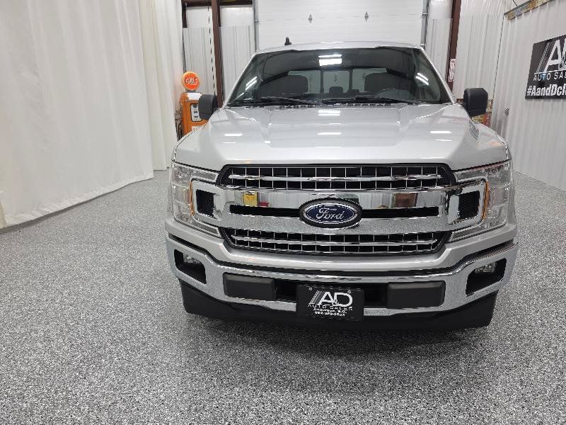 Used 2019 Ford F150 XLT w/ Equipment Group 302A Luxury RWD image 3