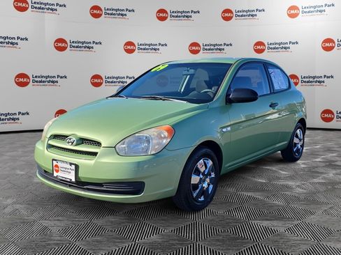 Used 2009 Hyundai Accent GS w/ Popular Equipment Pkg 2 image 3