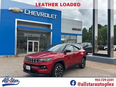 Used 2024 Jeep Compass Limited AWD/4WD image 1