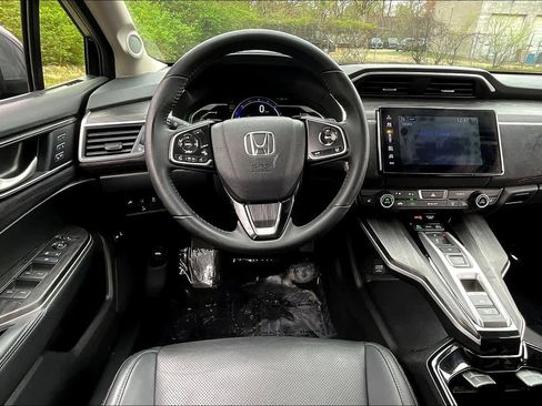 Used 2021 Honda Clarity Touring image 6