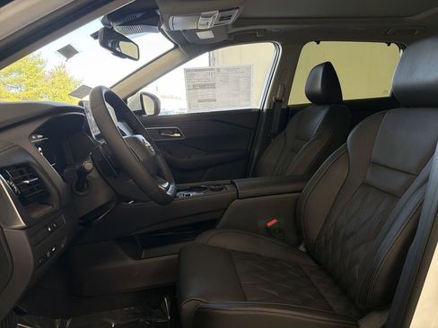 New 2026 Nissan Rogue Platinum w/ Platinum Premium Package image 23