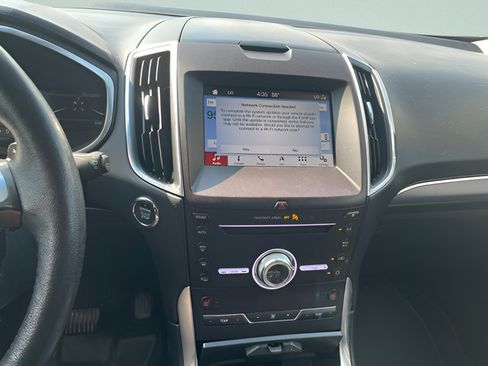 Used 2019 Ford Edge Titanium w/ Canadian Touring Package AWD/4WD image 11