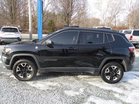 Used 2018 Jeep Compass Trailhawk w/ Cold Weather Group image 2
